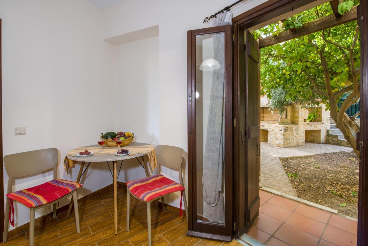 Douliana Villas Екстер'єр фото